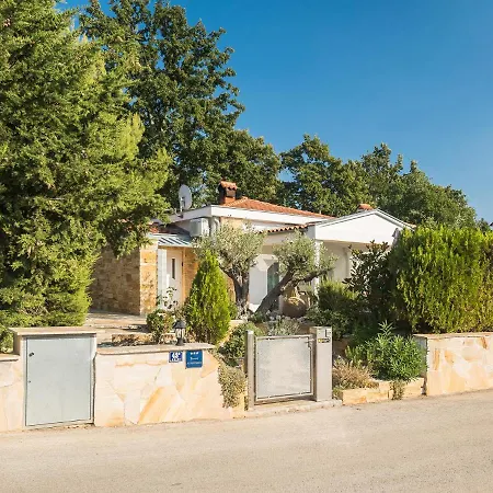 House Ana & Marina With Private Pool And Garden Holiday home Buici (Istria)